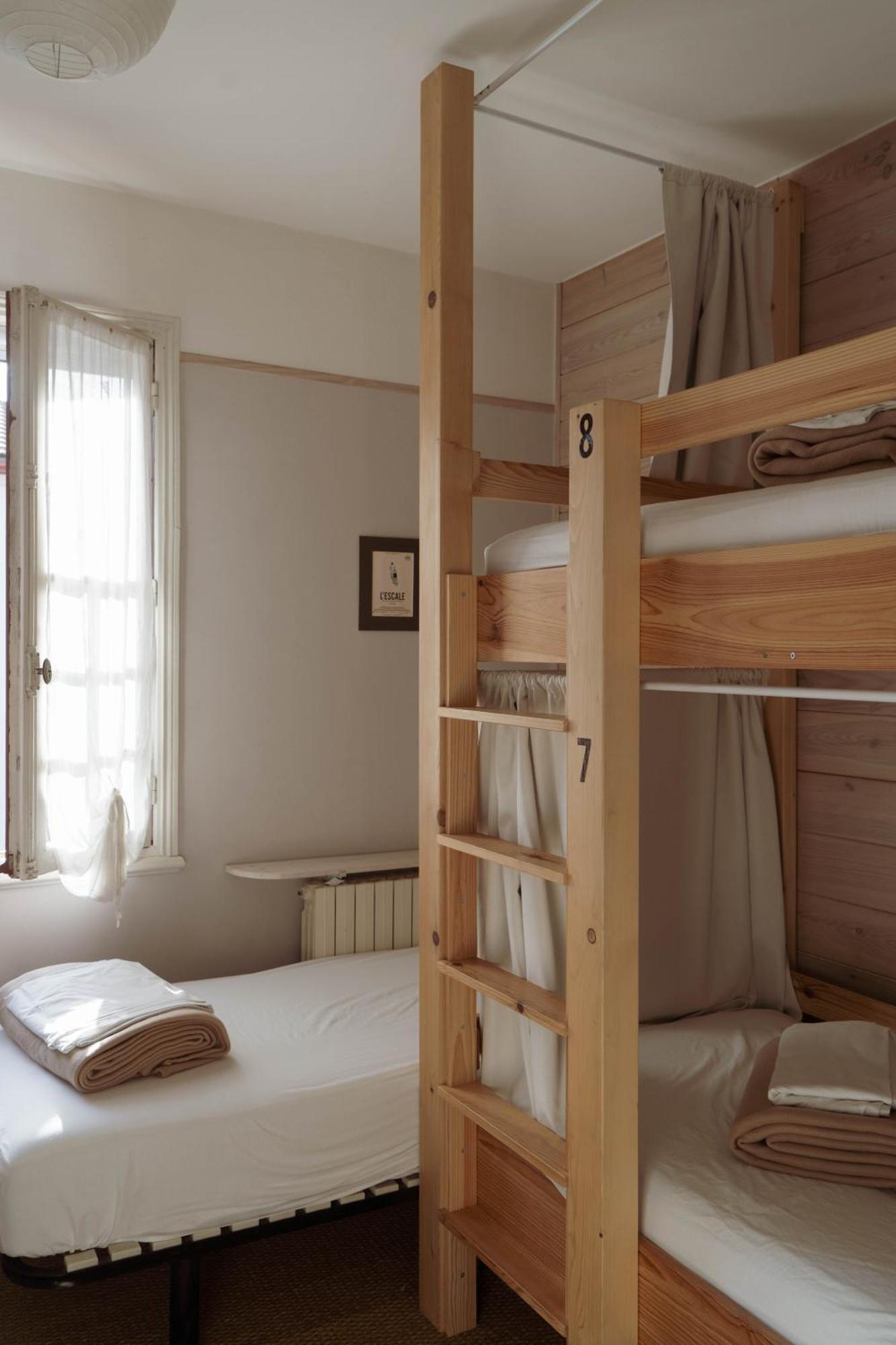 L'Escale Surf Hostel - Auberge De Jeunesse Guéthary Стая снимка